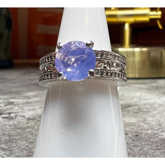 Ring Bomb Party Ring, NWOT, size 6, opaque looking stone silver color band - Picture 1 of 7